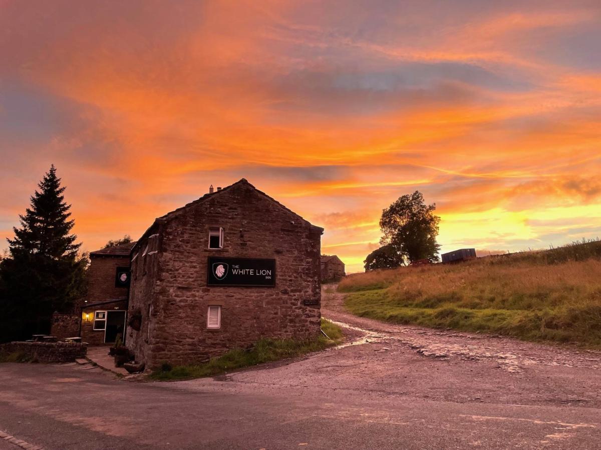 The White Lion Inn Buckden  Exteriér fotografie